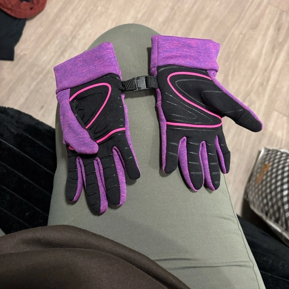 Head Purple Sports Gloves with Clip